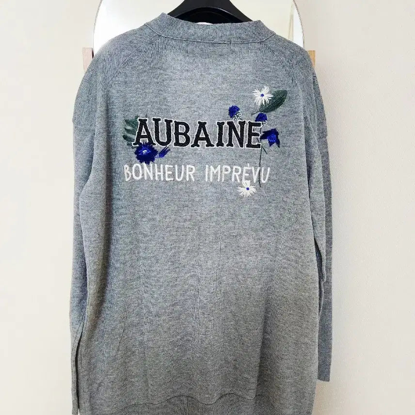 [BUNJANG] VOV Linen Blend Embroidered Cardigan / VOV 보브 여름 울 린넨 가디건 자수포인트 / 상태깨끗/프리