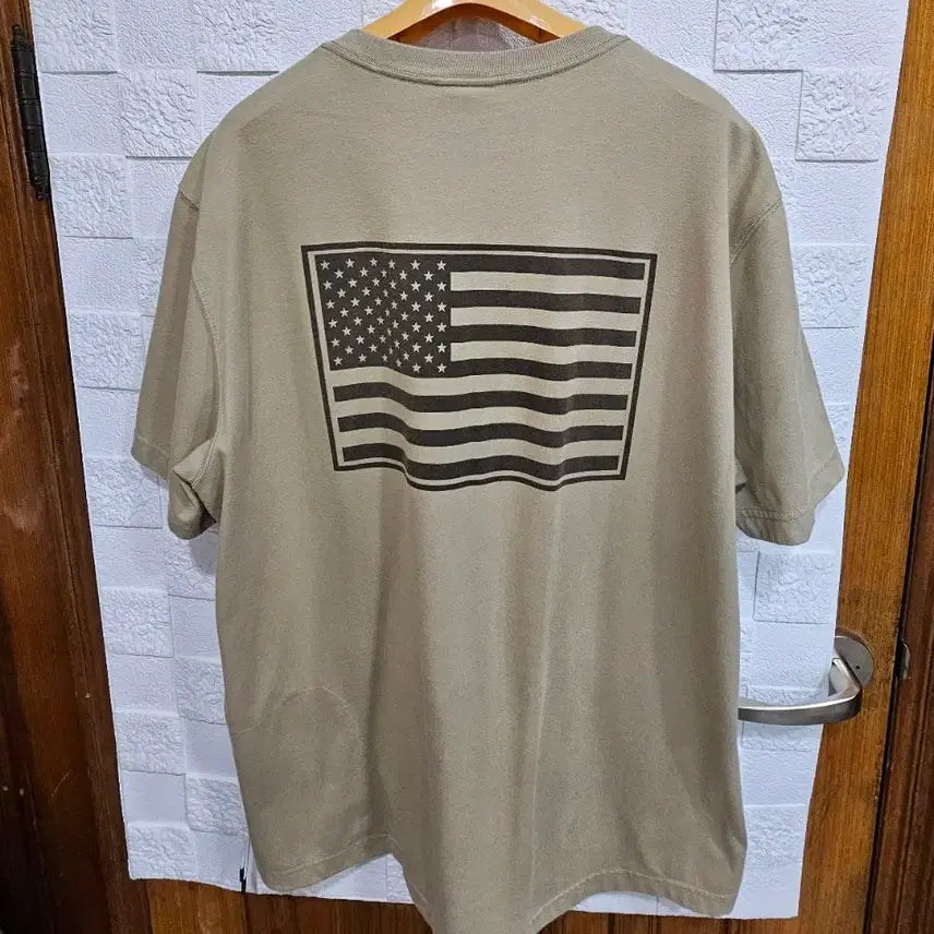 [SOLD OUT] 뉴에라 카키색 포켓 반팔 티셔츠 110 두장