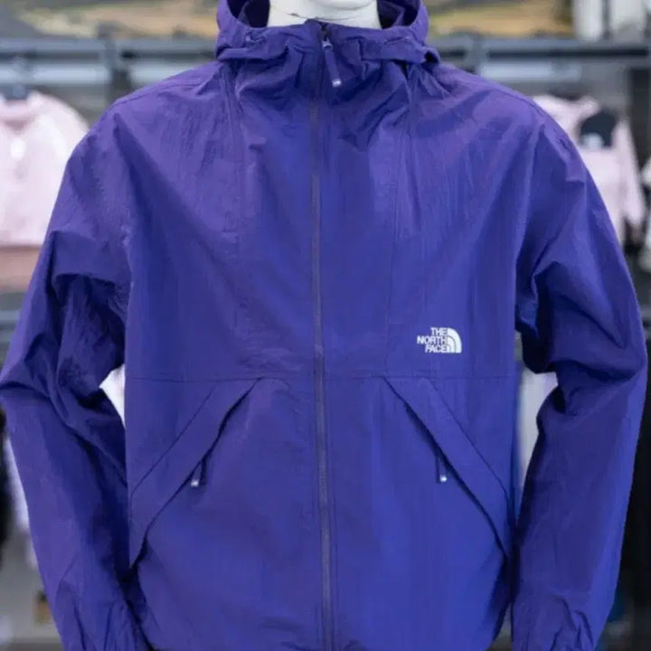 [SOLD OUT] 노스페이스 바람막이