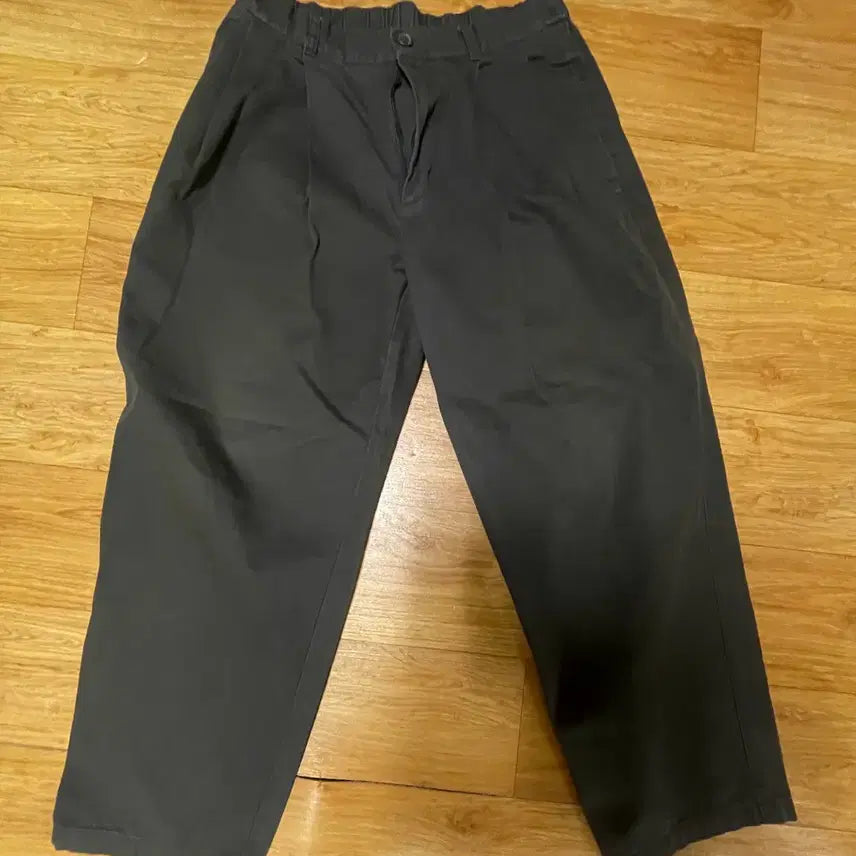 [BUNJANG] Bearded Kid Two-Tuck Chino Silhouette Pants Brown / 비얼디드키드 투턱 치노 실루엣 팬츠 브라운