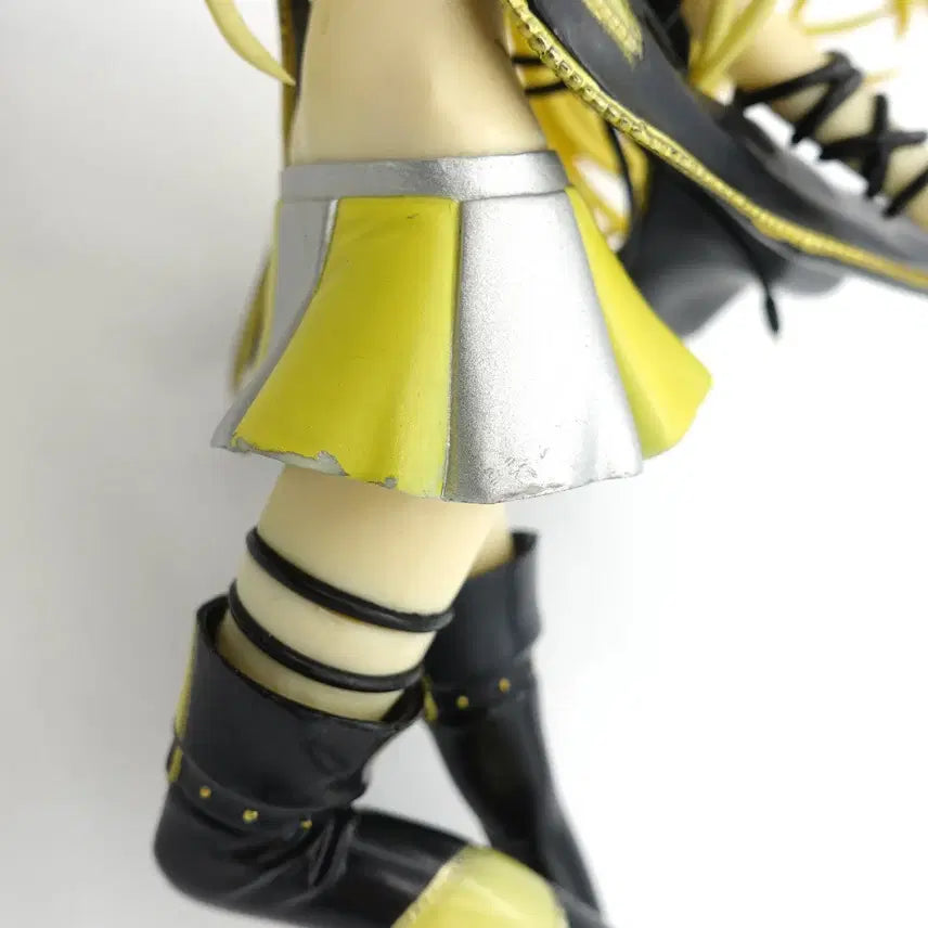 [BUNJANG] Vocaloid Lily Figure / 고전 보컬로이드 릴리 앨범 미소녀 릴리 피규어