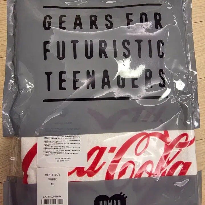 [BUNJANG] Human Made x Coca-Cola Graphic T-Shirt / 휴먼 메이드 x 코카콜라 그래픽 티셔츠 화이트