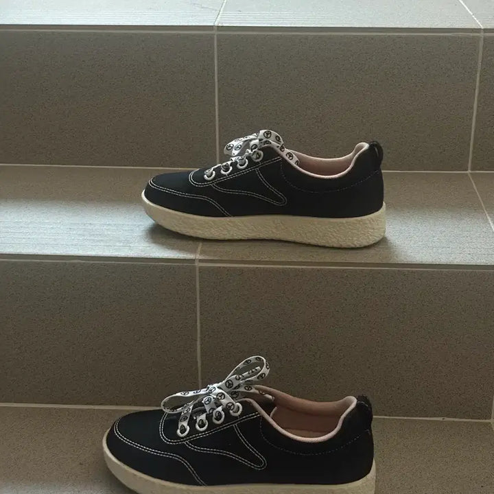 [BUNJANG] Brumas Black Sneakers 235mm / 브루마스 블랙 스니커즈 235mm