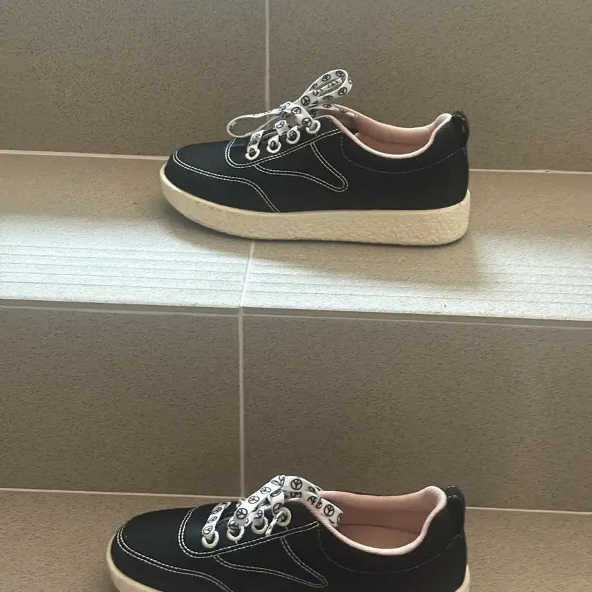 [BUNJANG] Brumas Black Sneakers 235mm / 브루마스 블랙 스니커즈 235mm