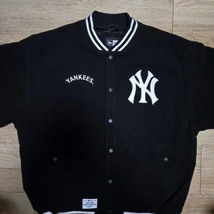 [BUNJANG] New Era New York Yankees World Series Patch Stadium Jacket / (급매) 뉴에라 뉴욕 양키스 월드시리즈 패치 스타디움 재킷