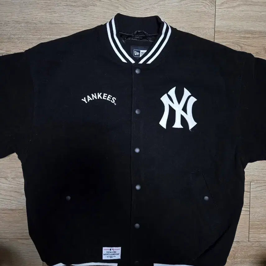 [BUNJANG] New Era New York Yankees World Series Patch Stadium Jacket / (급매) 뉴에라 뉴욕 양키스 월드시리즈 패치 스타디움 재킷