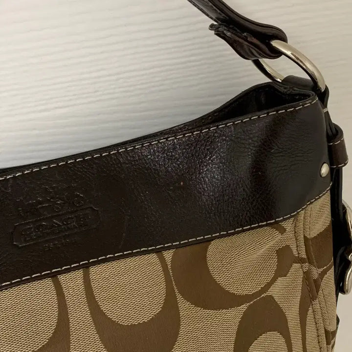 [BUNJANG] Coach Y2K Side Belt Shoulder Bag / [S급] Coach side belt y2k shoulder bag