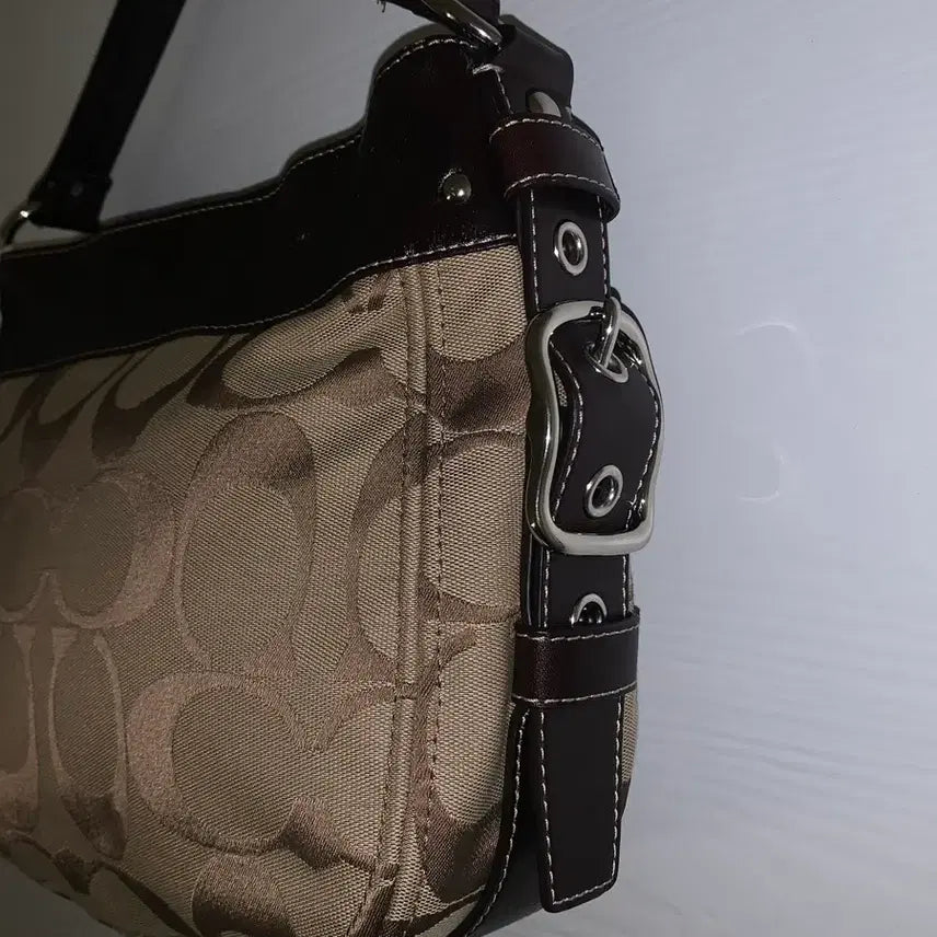 [BUNJANG] Coach Y2K Side Belt Shoulder Bag / [S급] Coach side belt y2k shoulder bag
