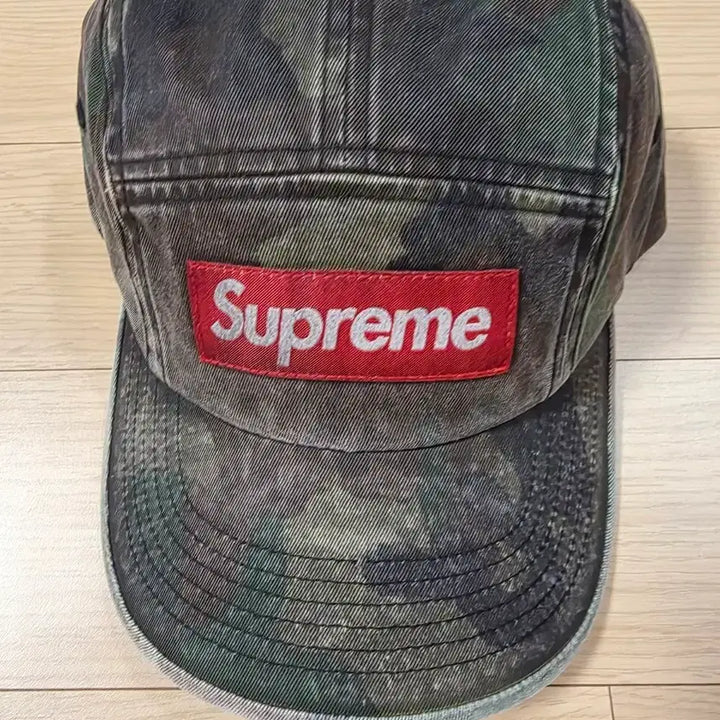 [SOLD OUT] 슈프림 오버다이드 캠프캡 우드랜드 카모
