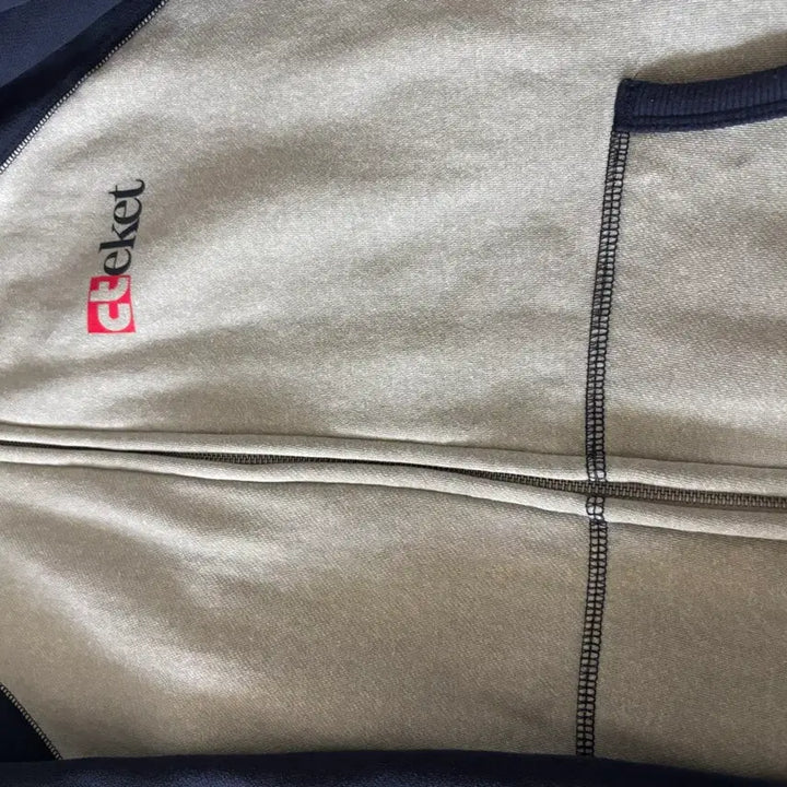 [BUNJANG] Tecket Hooded Zip-up Jacket / 테켓 후드집업