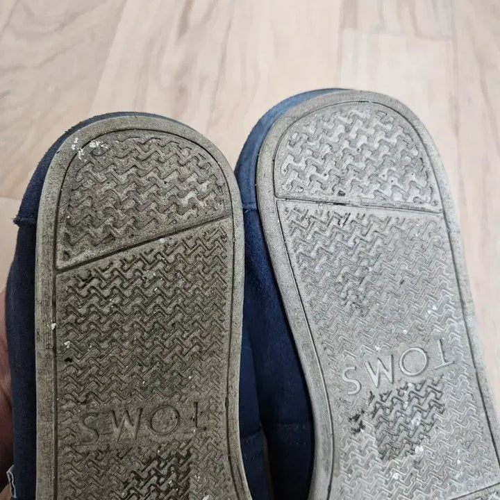 [BUNJANG] Toms Fur Lined Shoes Size 260 / 탐스 260 털슈즈
