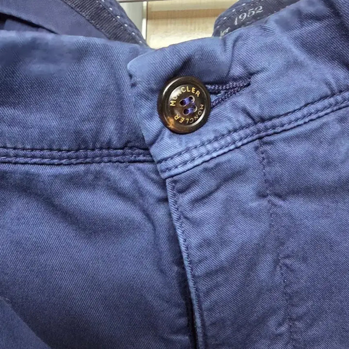 [BUNJANG] Moncler Bermuda Shorts / moncler 버뮤다 쇼츠 52