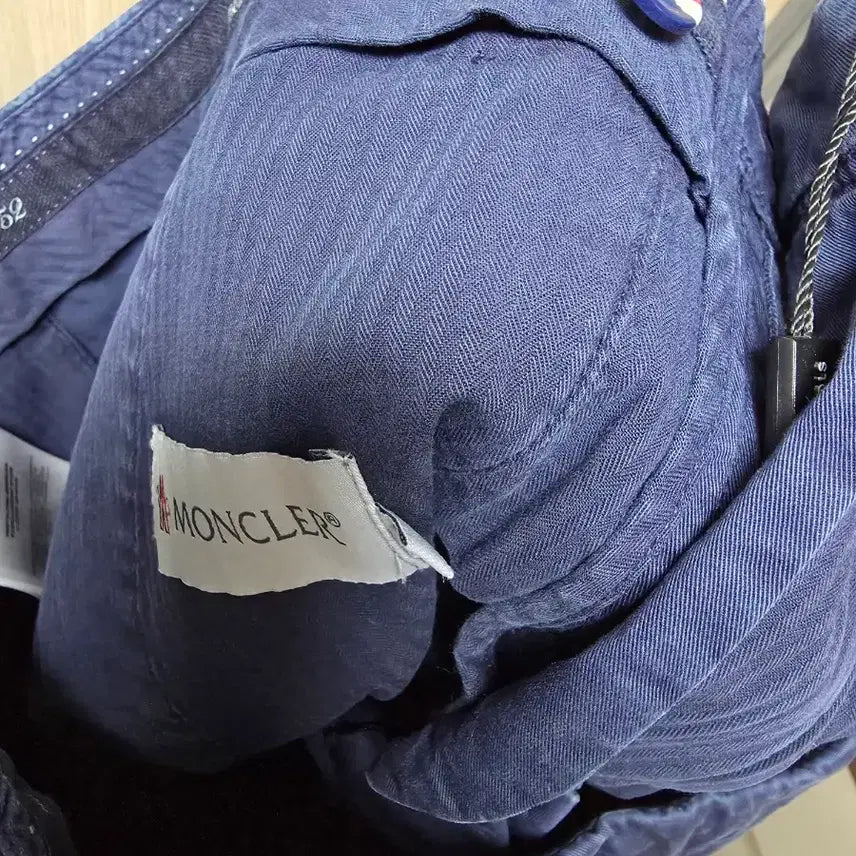 [BUNJANG] Moncler Bermuda Shorts / moncler 버뮤다 쇼츠 52