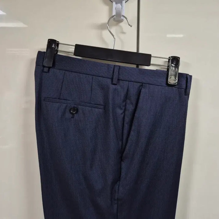 [BUNJANG] Hugo Boss Virgin Wool Trousers Men&