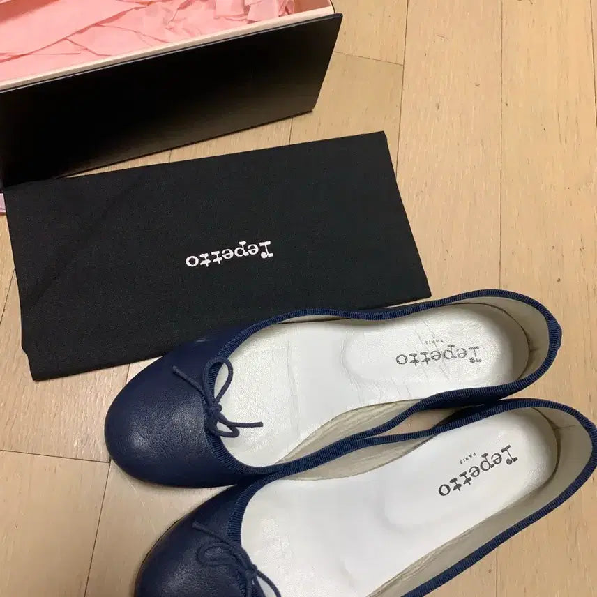 [SOLD OUT] 레페토 까미유 무광 네이비 사이즈38