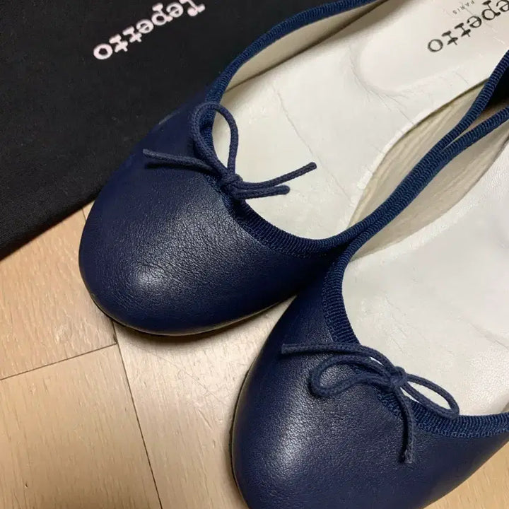 [SOLD OUT] 레페토 까미유 무광 네이비 사이즈38