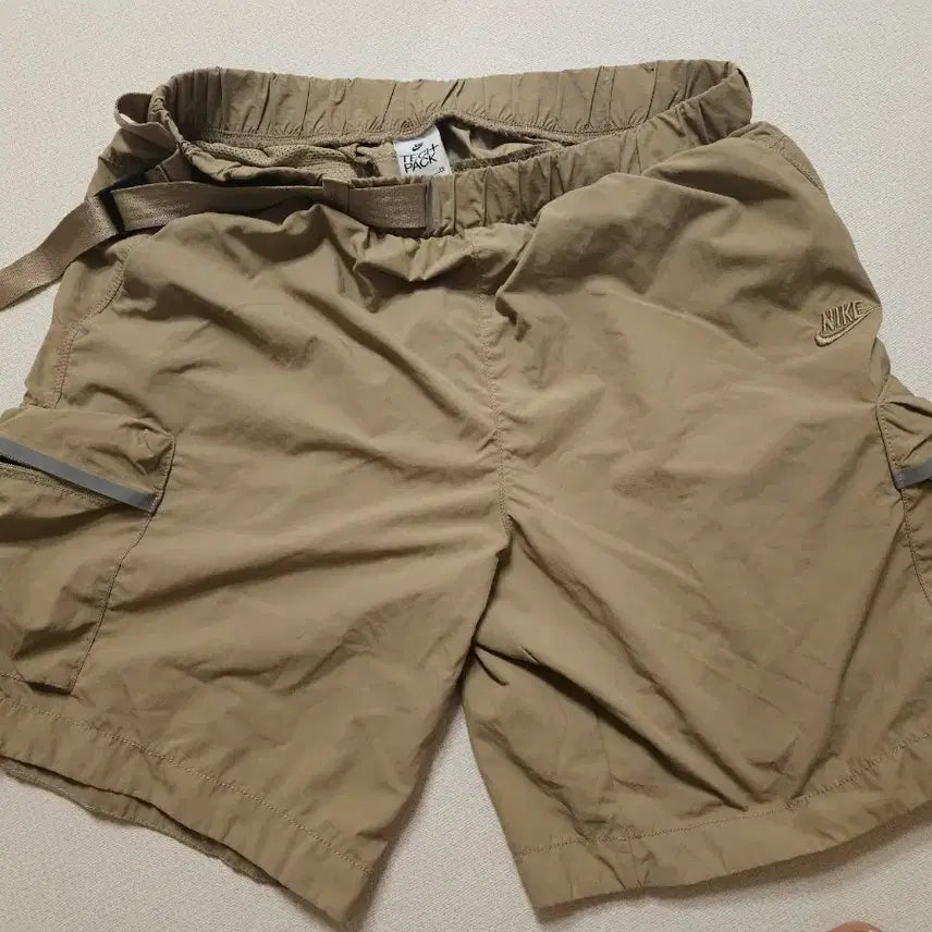 [SOLD OUT] 나이키 테크팩 우븐 유틸리티 쇼츠
