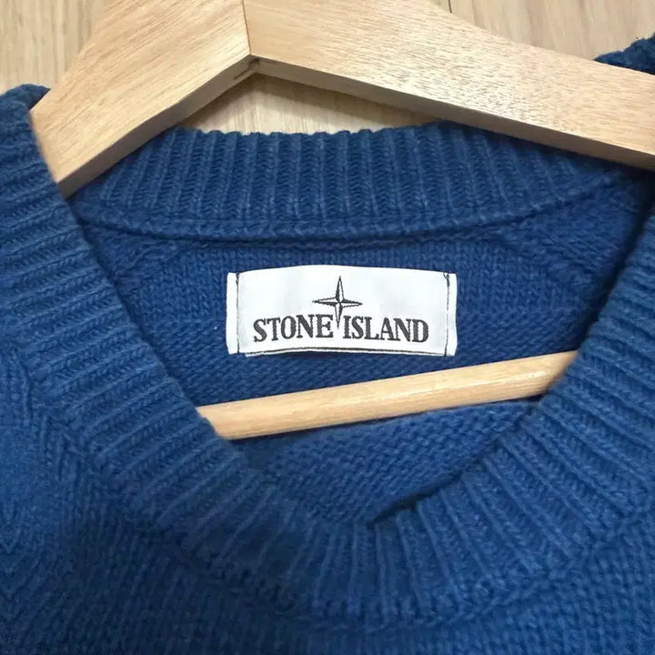 [BUNJANG] Stone Island Blue Knit Sweater / 스톤아일랜드 블루 니트 스웨터