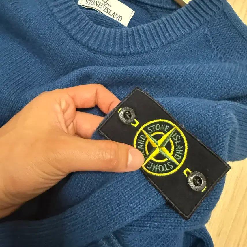 [BUNJANG] Stone Island Blue Knit Sweater / 스톤아일랜드 블루 니트 스웨터