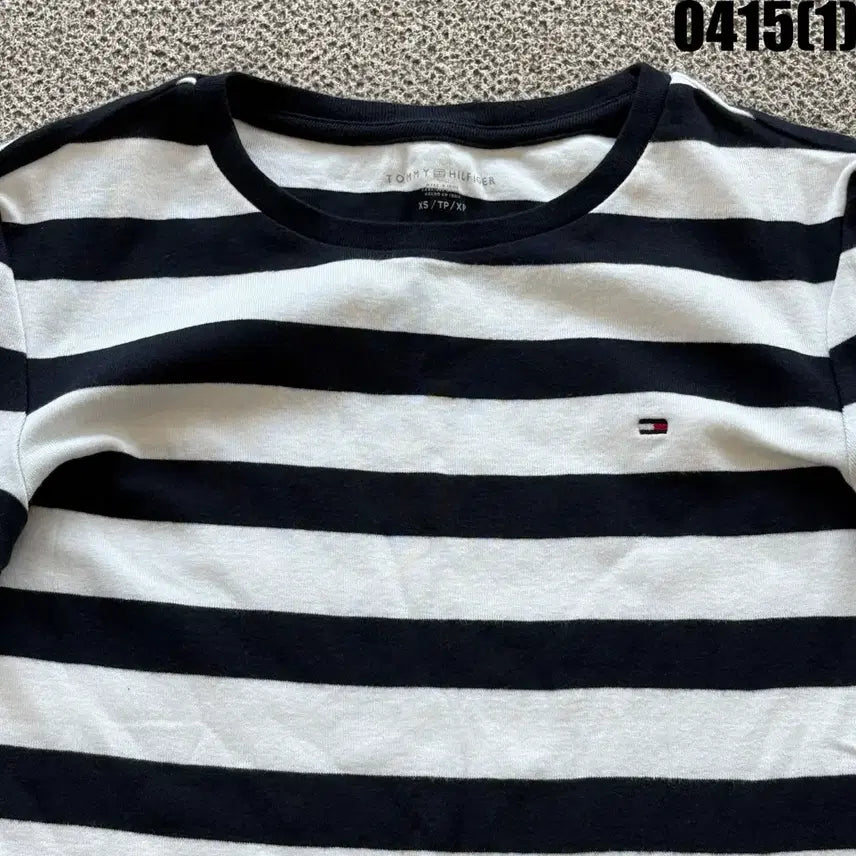 [SOLD OUT] 타미힐피거 스트라이프 반팔 티셔츠 XS