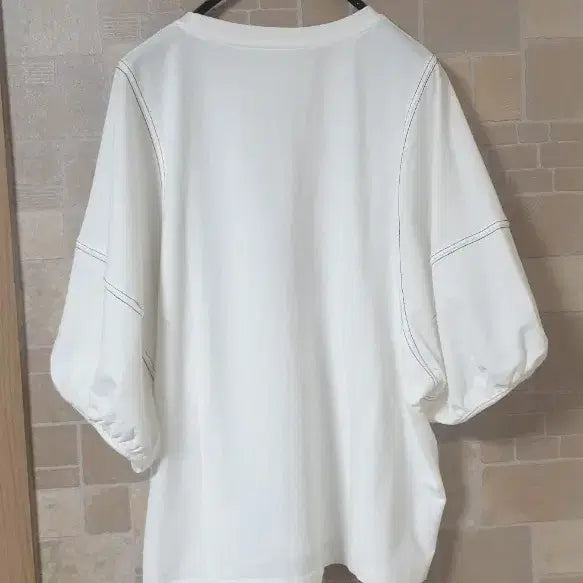 [BUNJANG] White Printed Short-Sleeve Top / 여성 프린팅흰색반팔(새옷)