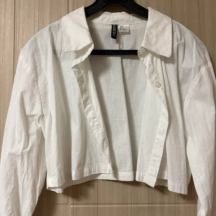 [SOLD OUT] h&amp;m 에이치엔앰 크롭 셔츠 화이트