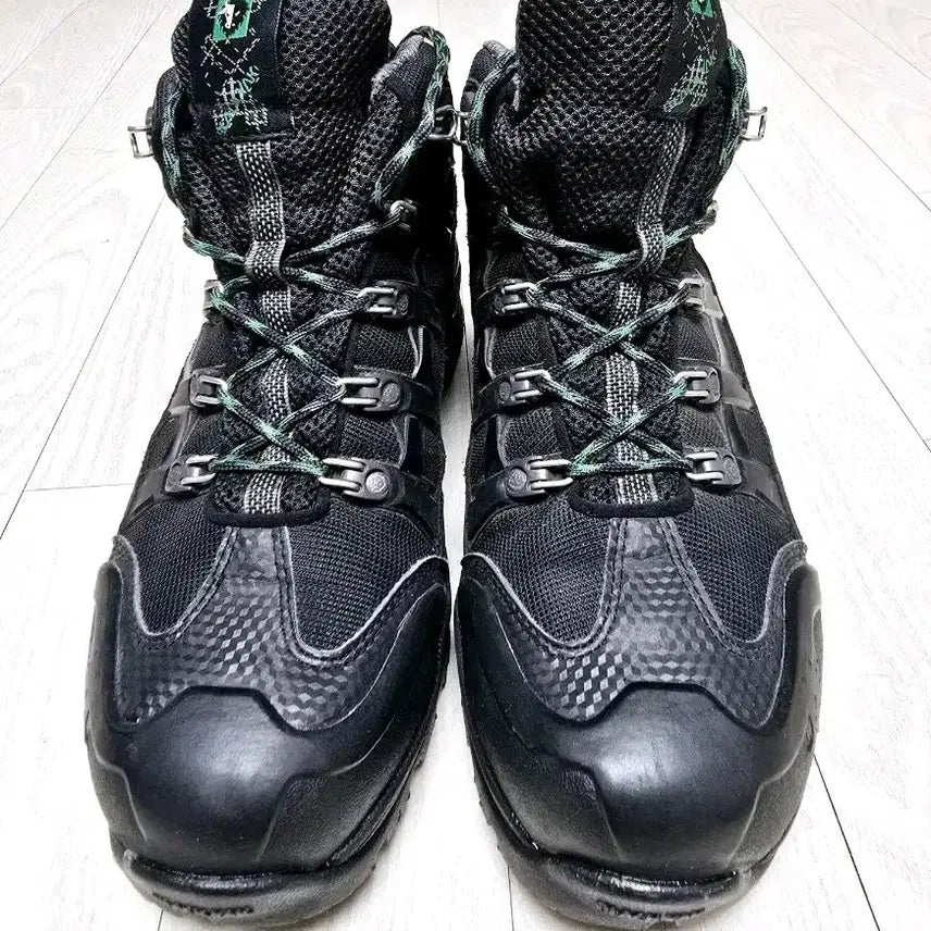 [BUNJANG] Blackyak Gore-Tex Mid-Cut Hiking Boots (Black, Size 270) / 블랙야크 고어텍스 등산화 블랙