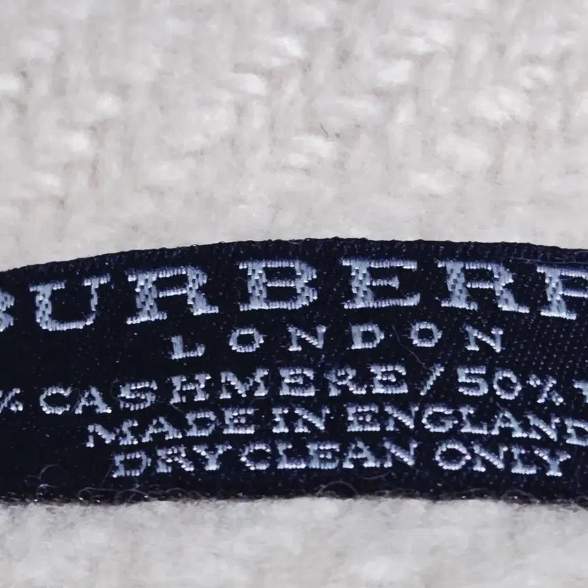 [BUNJANG] Burberry London Cashmere Blend Herringbone Scarf / 정품] 버버리 런던 캐시미어 혼방 헤링본 스카프
