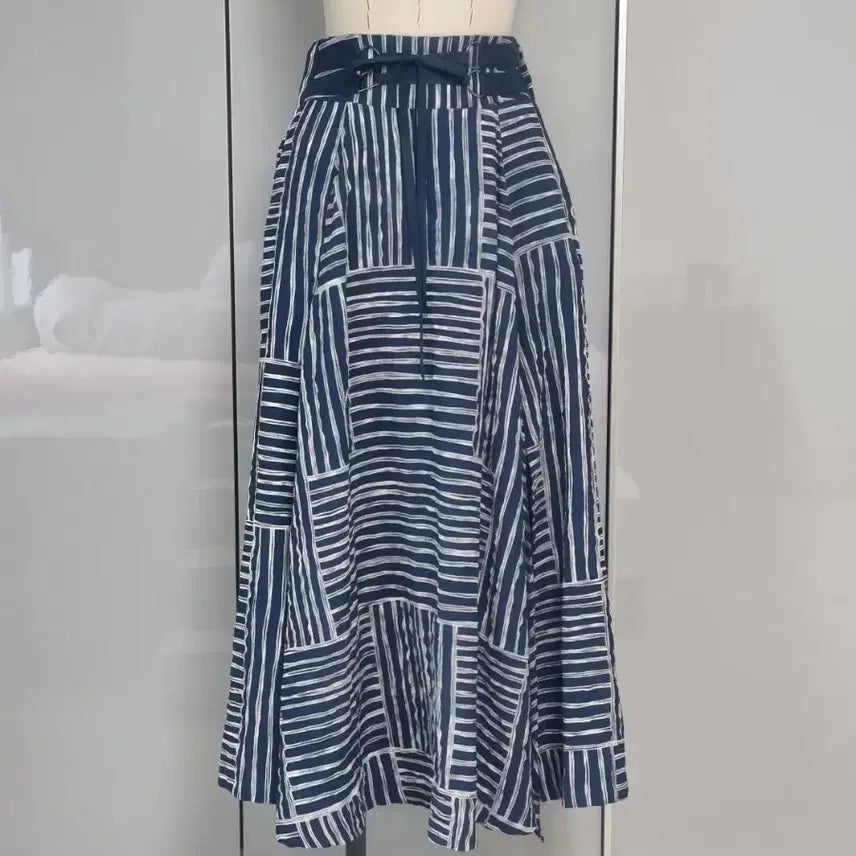 [BUNJANG] Patterned Side Banding Long Skirt / 패턴 옆밴딩 롱 스커트 FREE (26~28인치)