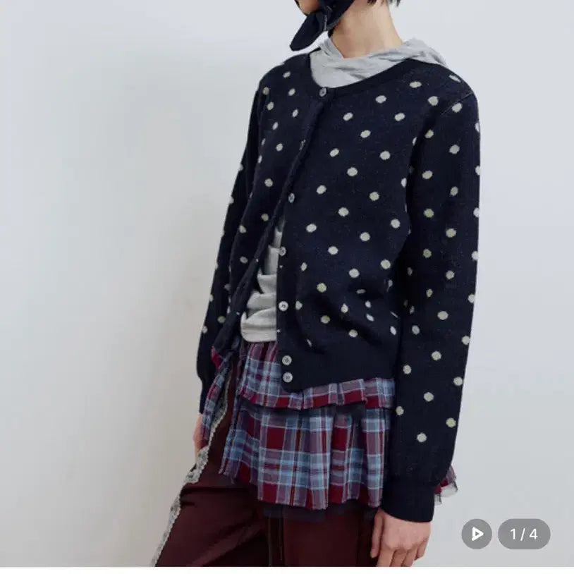 [BUNJANG] Mazone Dot Cardigan and Scarf Set / 마조네 도트가디건 스카프 세트