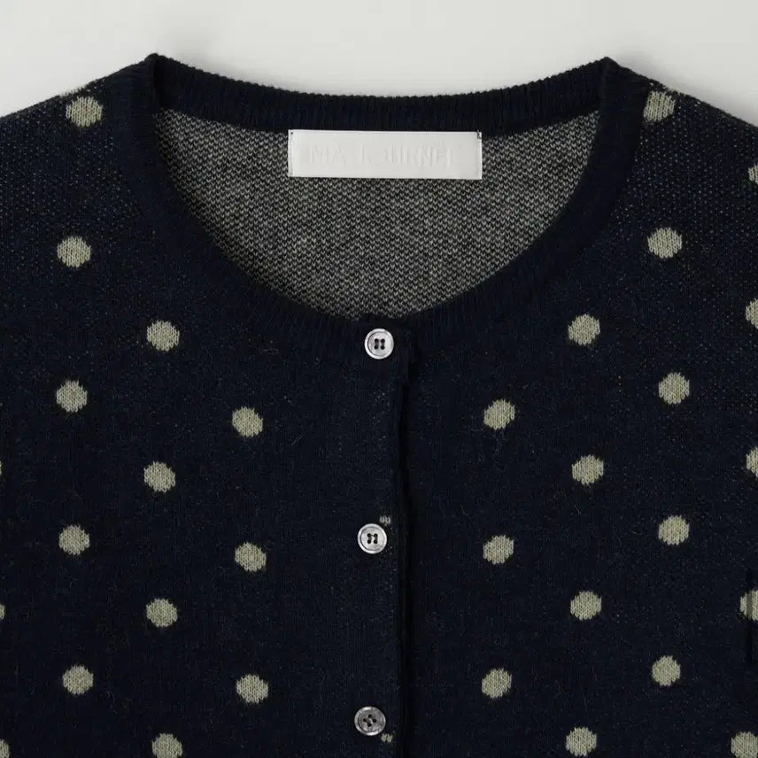 [BUNJANG] Mazone Dot Cardigan and Scarf Set / 마조네 도트가디건 스카프 세트
