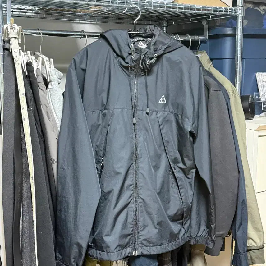 [SOLD OUT] 나이키 acg 바람막이 자켓 블랙 M