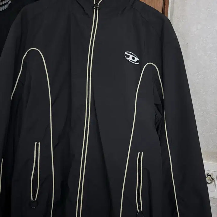 [SOLD OUT] 디젤 바람막이 판매합니다 [L]