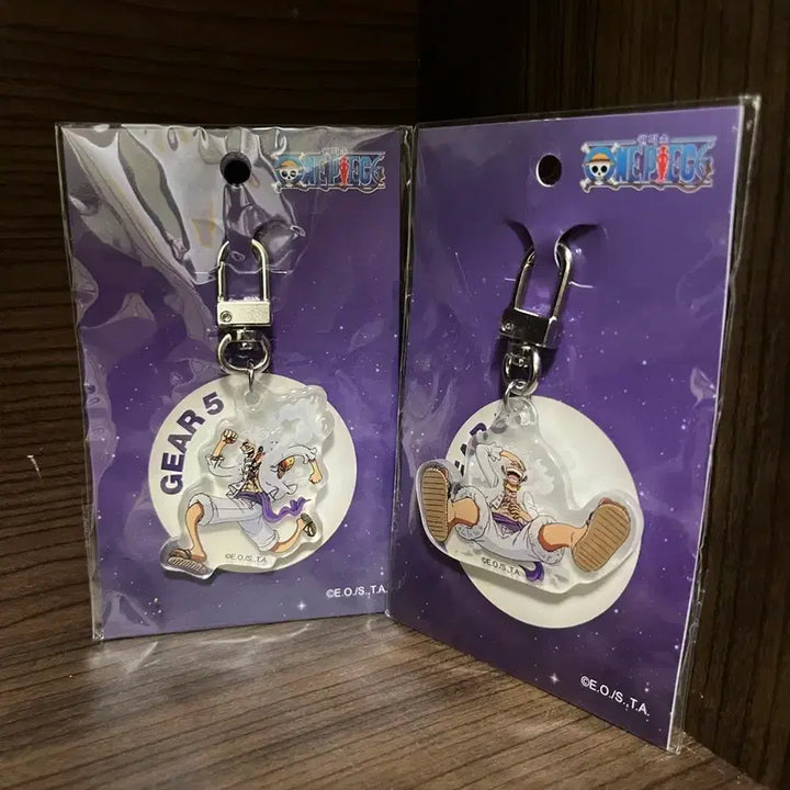 [BUNJANG] Play One Piece Epoxy Acrylic Keychain (2 Types) / 플레이원피스 원피스 에폭시 아크릴 키링 2종