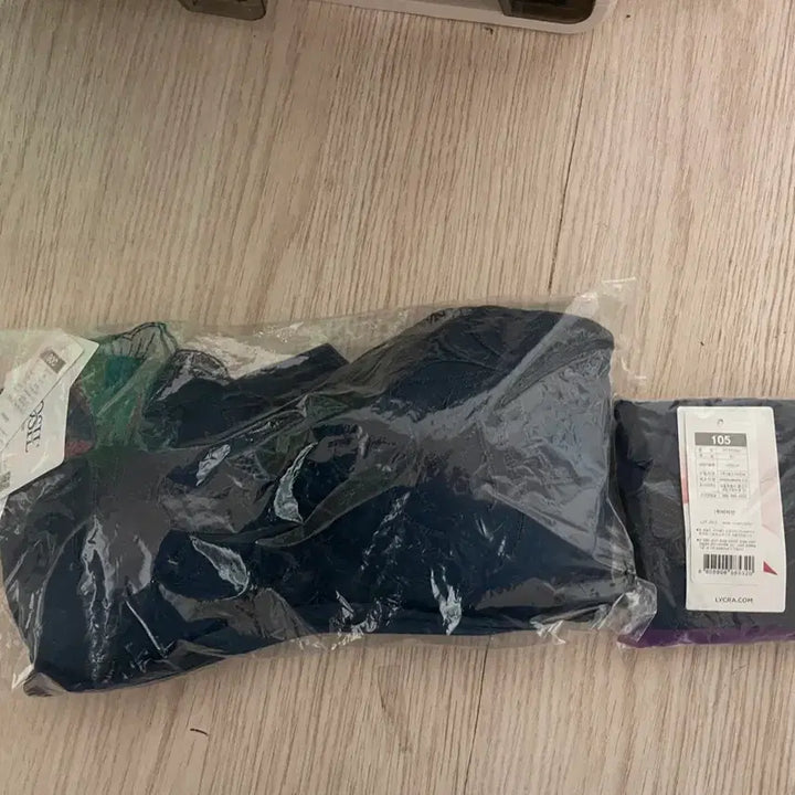 [SOLD OUT] 여성 브라 (90c) +팬티(105) 세트 / 새상품