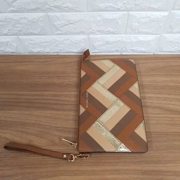 [BUNJANG] Michael Kors Leather Clutch / 마이클코어스 클러치백