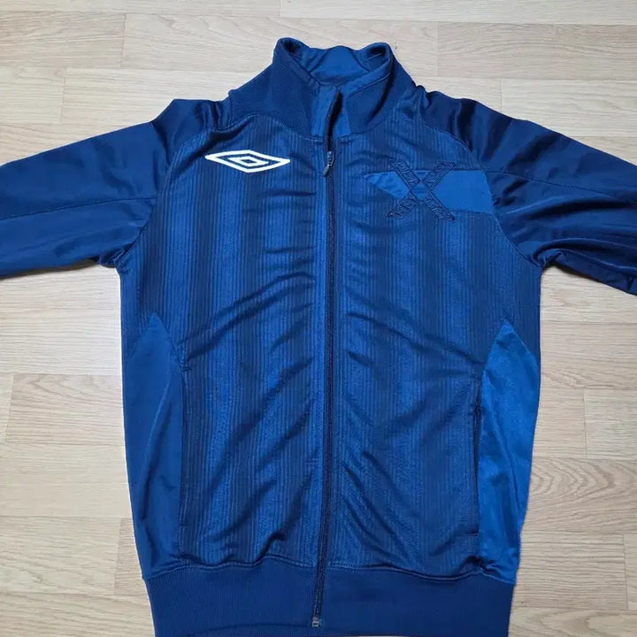 [BUNJANG] Umbro Track Jacket Jersey M (95) / 엄브로 츄리닝 집업 져지 M(95)