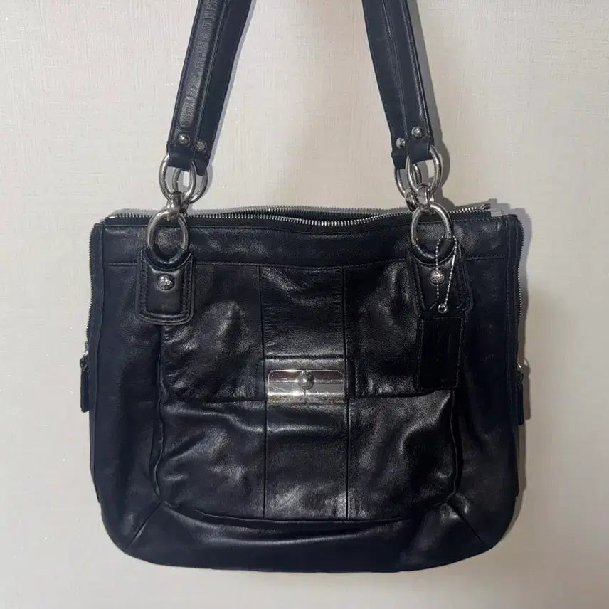 [BUNJANG] Coach Black Vintage Shoulder Bag / 코치 블랙 빈티지 숄더백 y2k