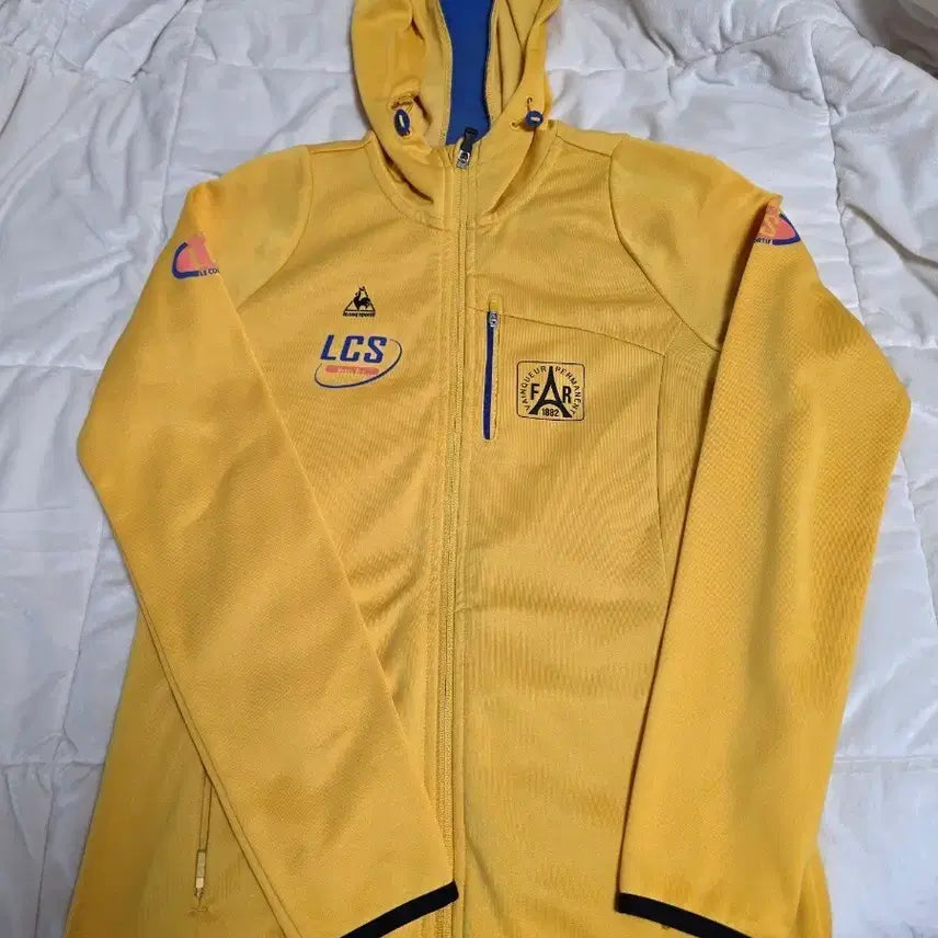 [BUNJANG] Le Coq Sportif Yellow Hooded Zip-Up Jacket / 르꼬끄 스포르티브 옐로우 후드 집업