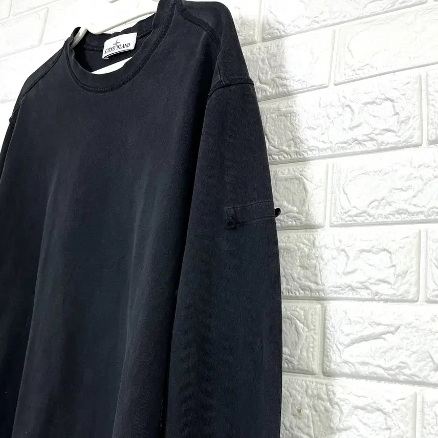 [SOLD OUT] [Stone Island] 스톤아일랜드 블랙 롱슬리브 맨투맨 남성 L