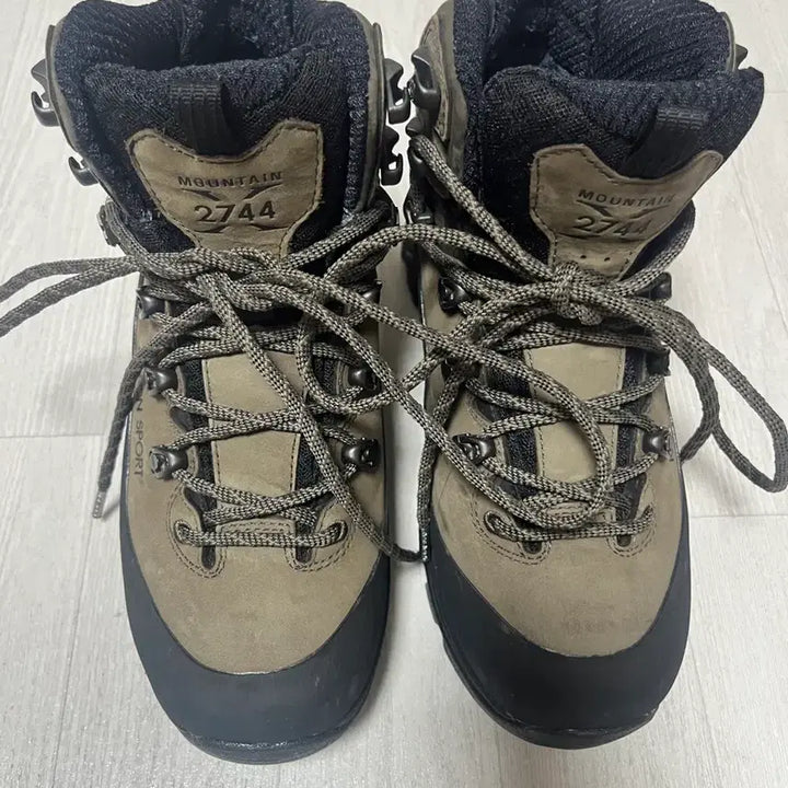 [SOLD OUT] 코오롱스포츠 2744 고어텍스 등산화 245mm