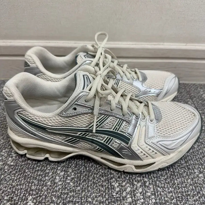[BUNJANG] Asics Gel-Kayano 14 Birch Dark Pewter Sneakers / [270] 아식스 젤카야노14 버치 다크 퓨터