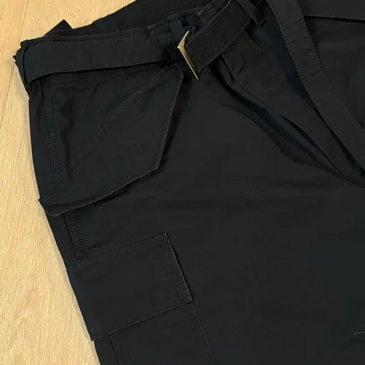 [SOLD OUT] [4] 사카이 벨티드 카고 팬츠 블랙