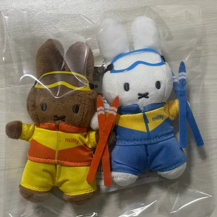 [BUNJANG] Miffy Melanie Ski Jumper Keychain Doll Set / (세트) 동계올림픽 스키점프 미피 멜라니 키링 가방걸이 인형