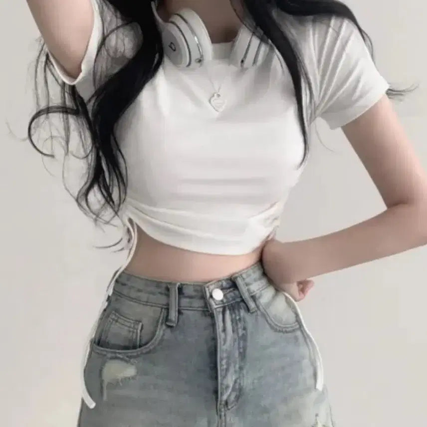[BUNJANG] Avely Shirring White T-Shirt / 에이블리 셔링 티셔츠