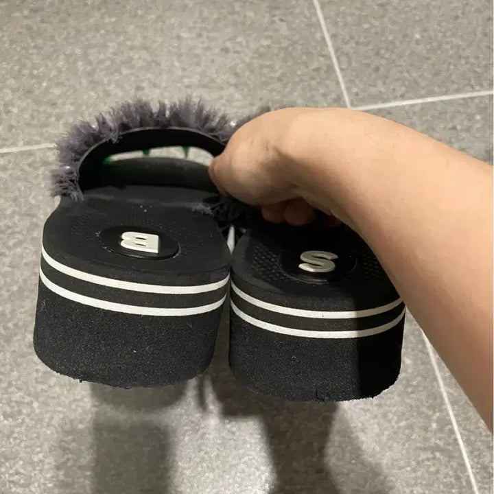 [SOLD OUT] 슈콤마보니  캉캉 슬리퍼 (240)