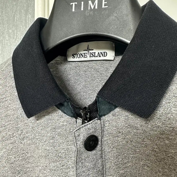 [SOLD OUT] 스톤아일랜드 그레이 카라 반팔 티셔츠 M
