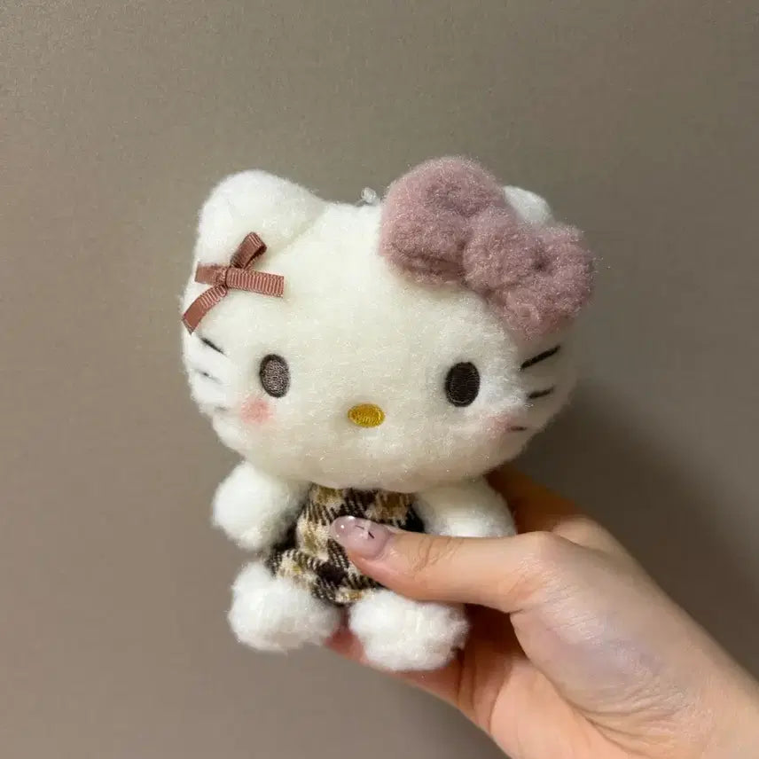 [BUNJANG] Sanrio Fuwamoko Hello Kitty Mascot Plush / 일본정품, 택0) 후와모코 키티 마스코트 인형