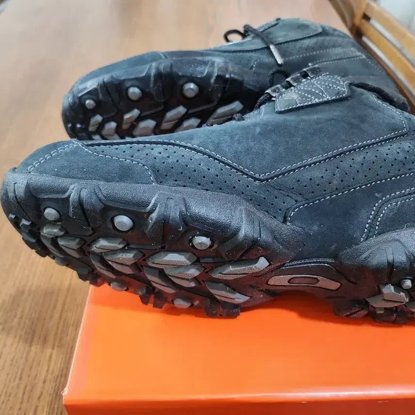 [BUNJANG] Oakley Hiking Boots 270 / 오클리 등산화 270