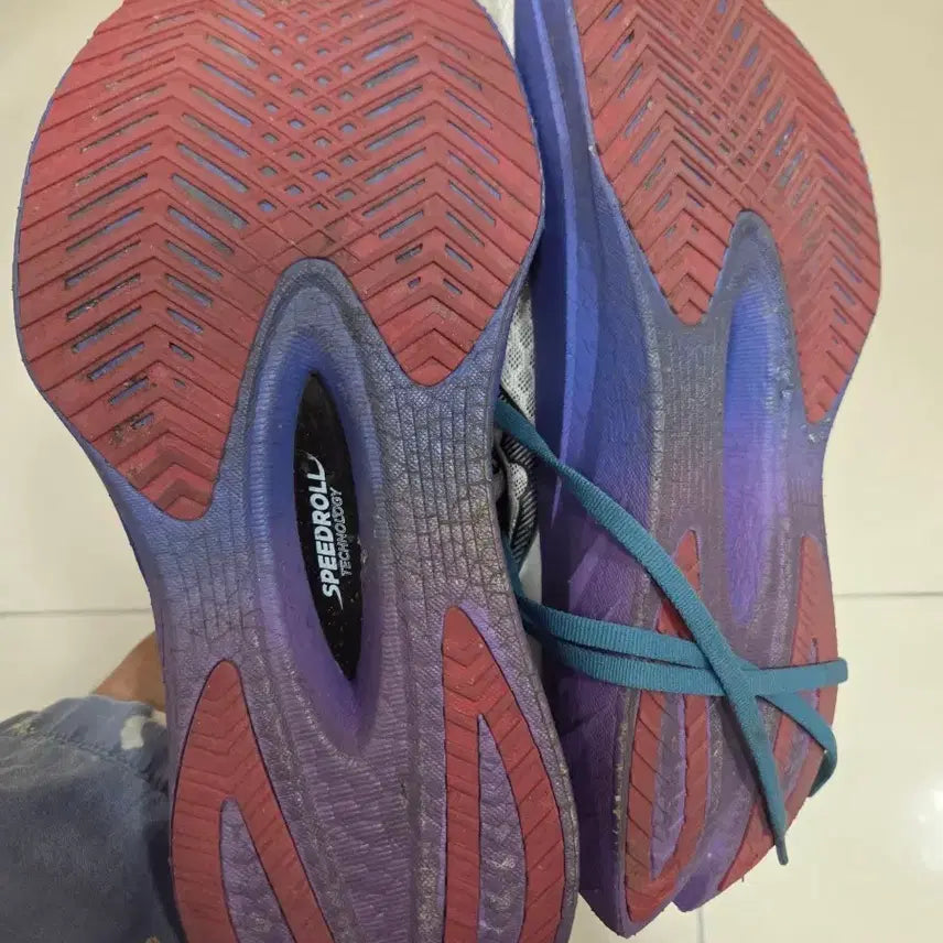 [SOLD OUT] Saucony 엔돌핀 프로 4  260